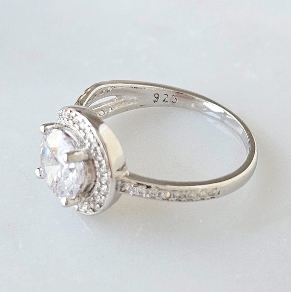 Classic Style ring, solid 925 Sterling Silver Charmed Aroma - Picture 2 of 5